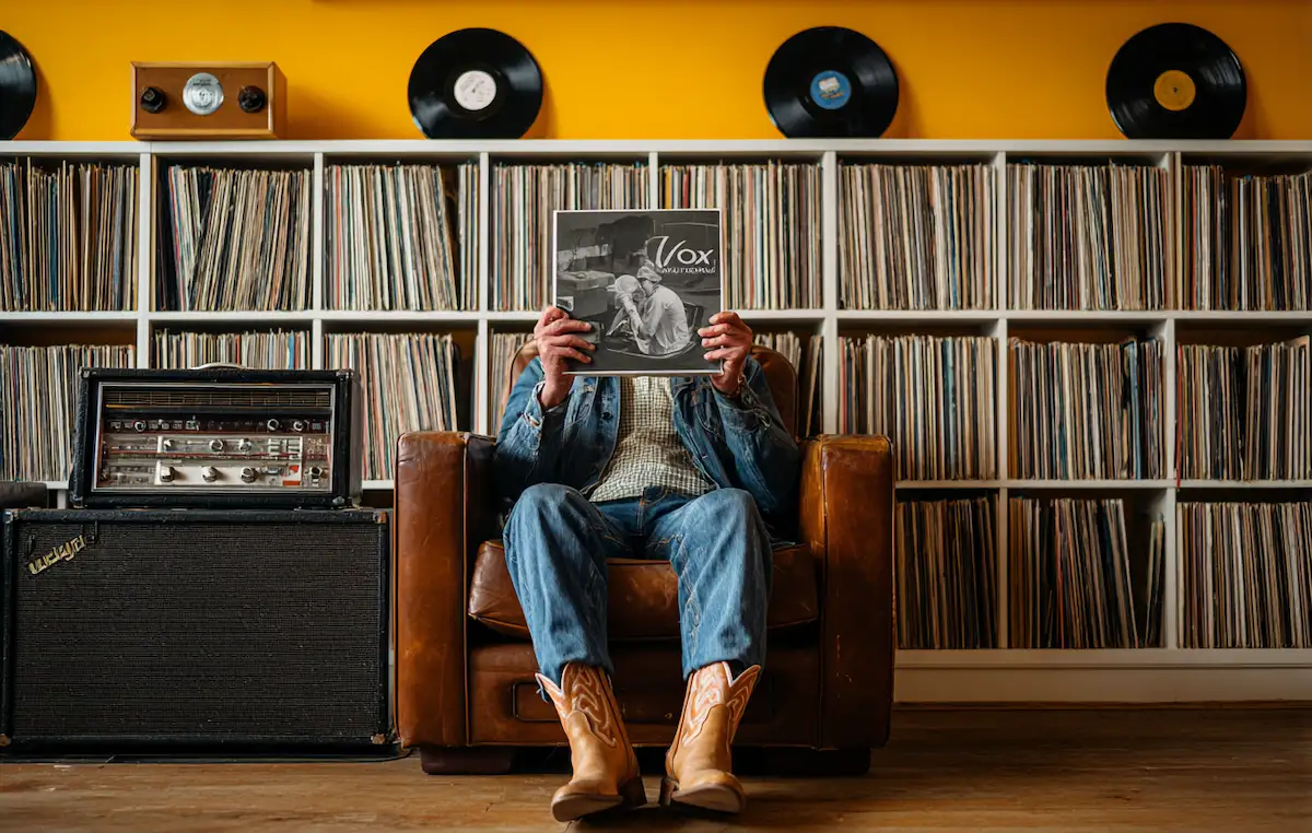 How Much Is a Vinyl Record Collection Worth Per Record?